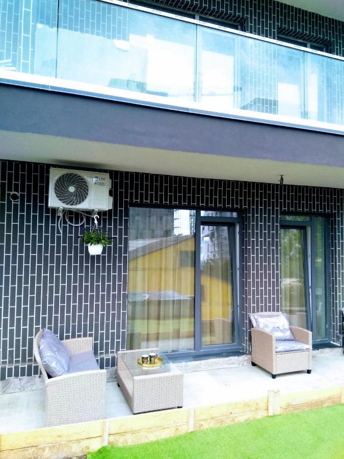 Studio Oxford-Campus Sat Vacanta Constanta Bagian luar foto